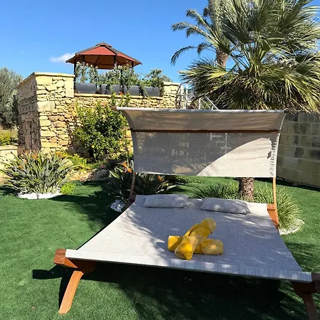 Girgor W/pool&jacuz Byarcocollection Villa